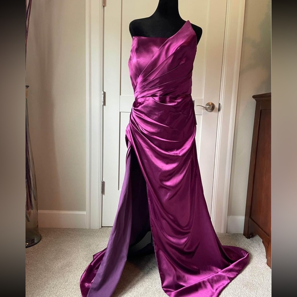 Plum Prom/Bridesmaid gown